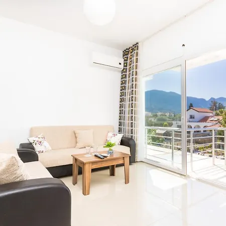 Lukomorye E5 * Agios Georgios (Kyrenia)
