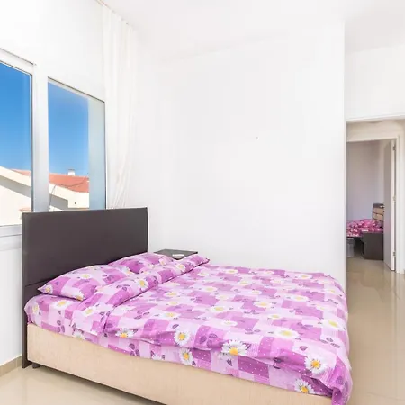 Lukomorye E5 Apartment *